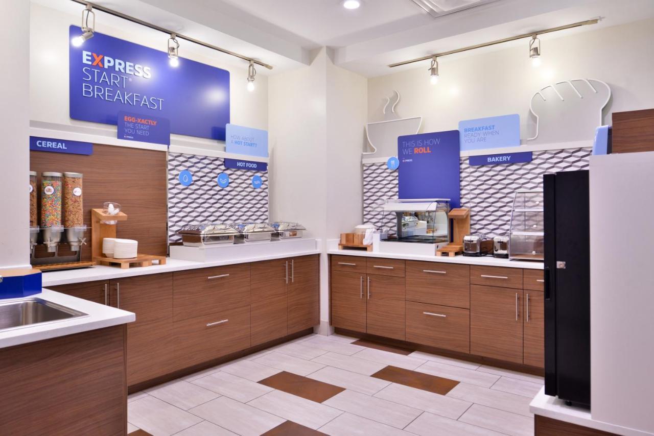 Holiday Inn Express New Orleans - Arts District By Ihg Екстериор снимка